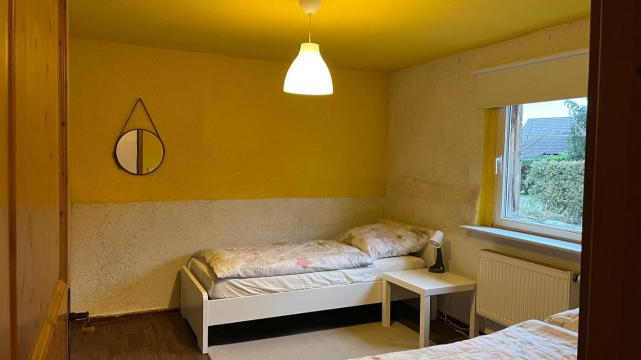 Апартаменты Monteure, Ganzes Haus, Schwarzheide, Haus 1 Экстерьер фото