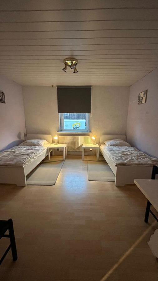 Апартаменты Monteure, Ganzes Haus, Schwarzheide, Haus 1 Экстерьер фото