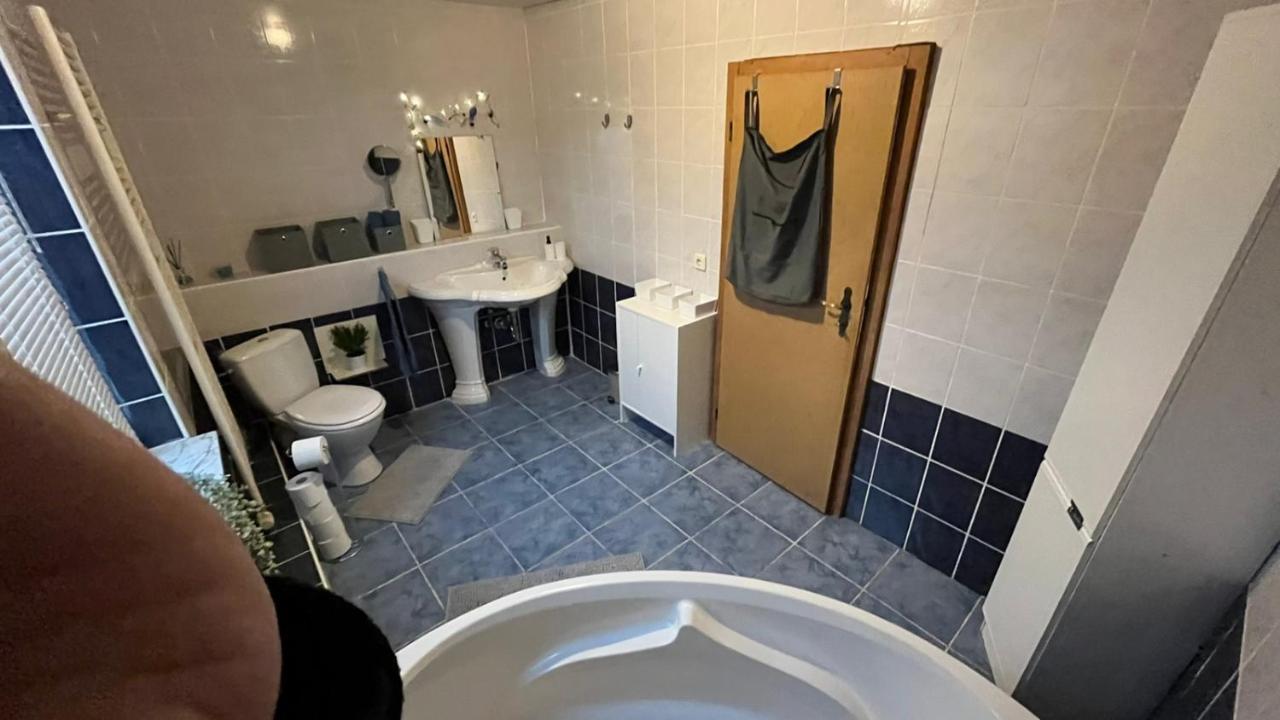 Апартаменты Monteure, Ganzes Haus, Schwarzheide, Haus 1 Экстерьер фото