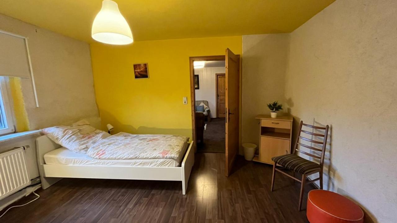 Апартаменты Monteure, Ganzes Haus, Schwarzheide, Haus 1 Экстерьер фото